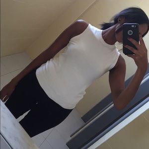 Meet your Posher, Yohana