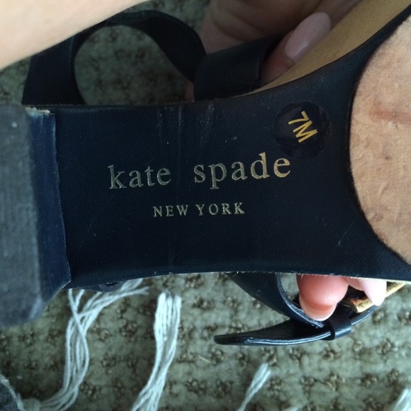 Kate Spade sandal. - Picture 2 of 3