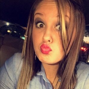 Meet your Posher, Kara