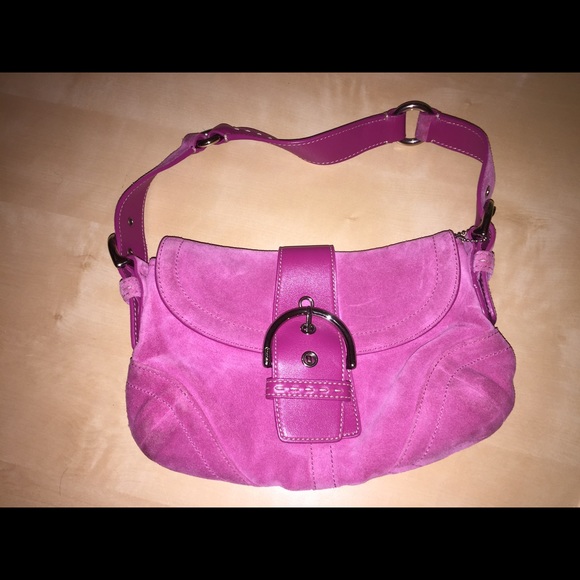 Coach small shoulder bag. Original, barely worn.