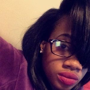 Meet your Posher, Jakela