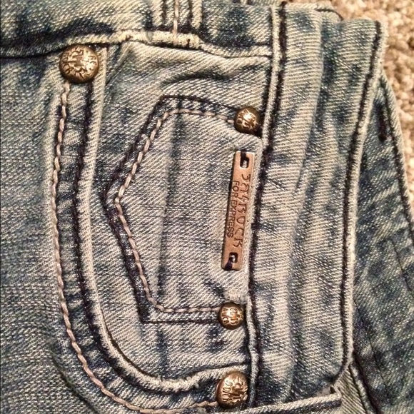 Express Jeans - Picture 2 of 3