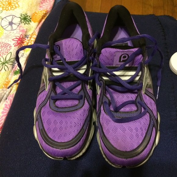 Pure flow purple tennis shoes