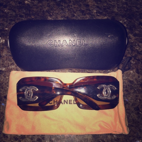 Chanel Sunglasses 6022-Q