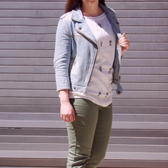 GAP Jackets & Coats - Gap 3/4 Sleeve Denim Moto Jacket Size XS GAP Jackets & Coats - Gap 3/4 Sleeve Denim Moto Jacket Size XS