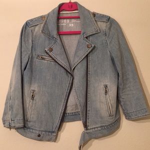 GAP Jackets & Coats - Gap 3/4 Sleeve Denim Moto Jacket Size XS GAP Jackets & Coats - Gap 3/4 Sleeve Denim Moto Jacket Size XS