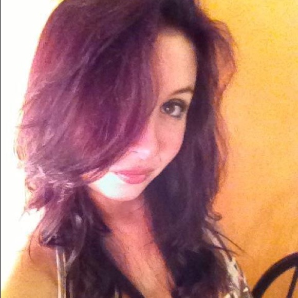 Meet your Posher, Jen - Picture 3 of 4