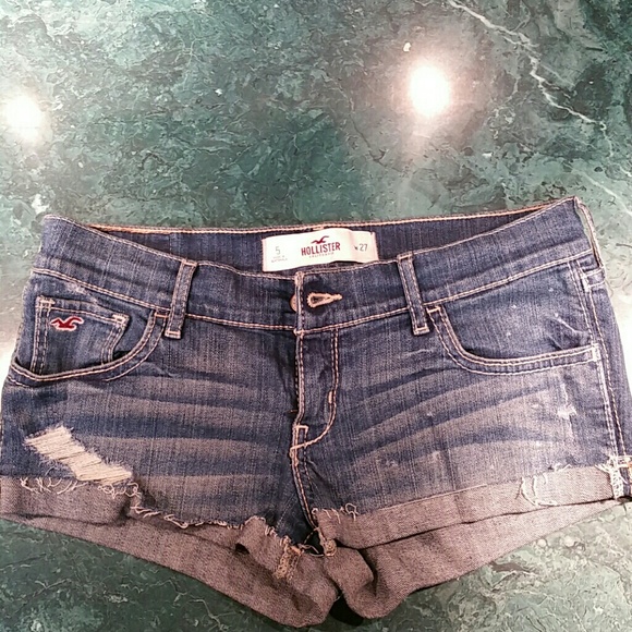 Size 5 Hollister Jean shorts