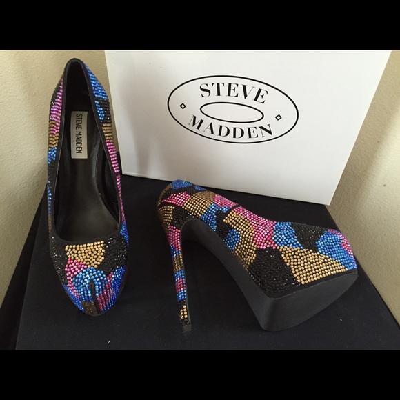 Name: Dyvinal Camouflage - Picture 2 of 2