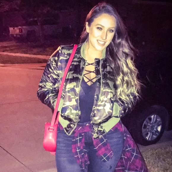 Meet your Posher, Chelsea - Picture 2 of 4