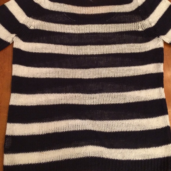 Sweater - Picture 2 of 3