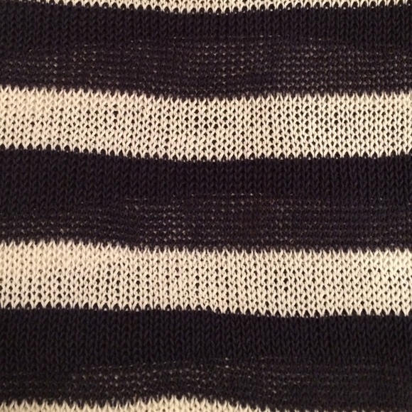 Sweater - Picture 3 of 3