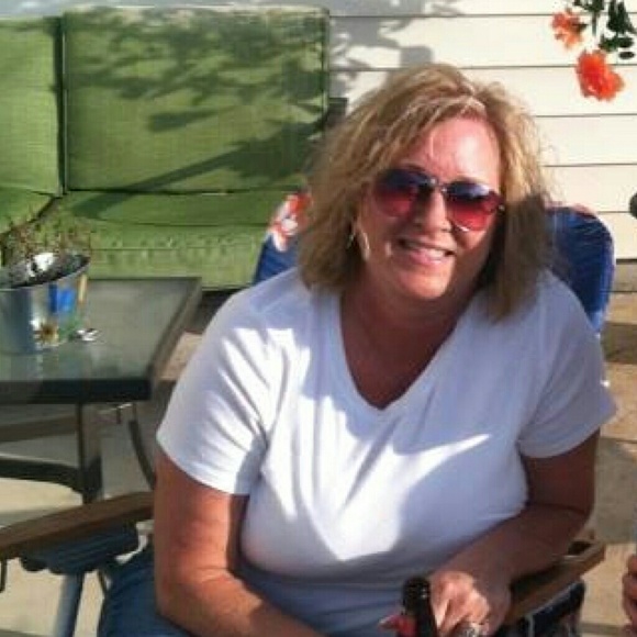 Meet your Posher, Michele - Picture 2 of 3