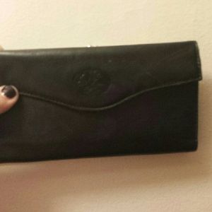 Buxton  Cow Hide Wallet