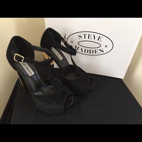 Name: Dyvine Black Suede