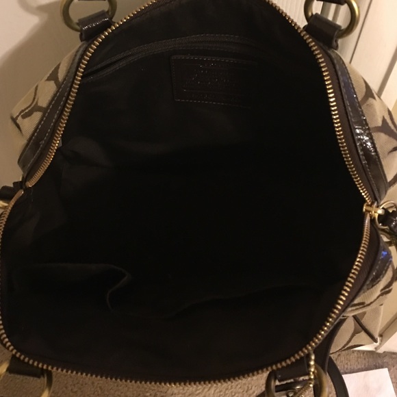 Brown and gold Coach handbag with shoulder strap - Picture 4 of 4