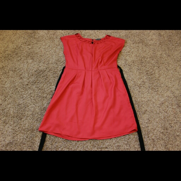 Cute pink zipper dress - Picture 2 of 2