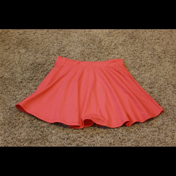 Coral skater skirt - Picture 2 of 2