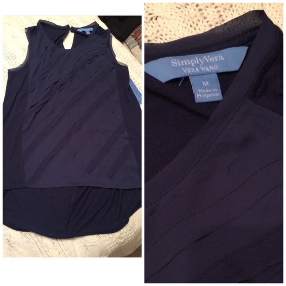🚚MOVING SALE🚚 Simply Vera Wang sleeveless top - Picture 2 of 4