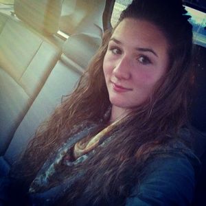 Meet your Posher, Abigail