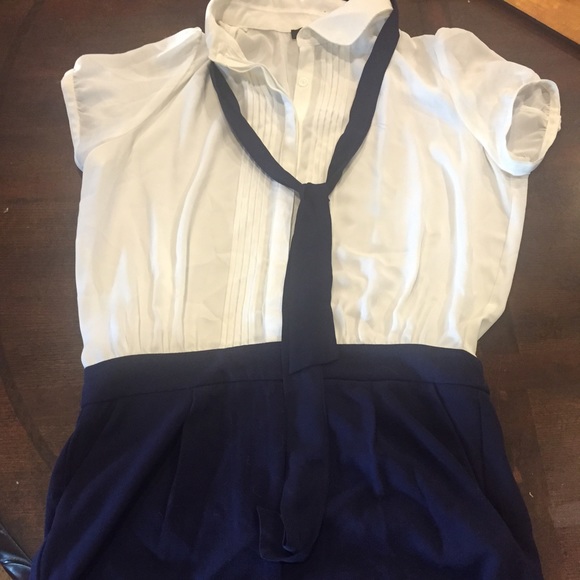 Cute sailor moon looking jumper. White top/blue