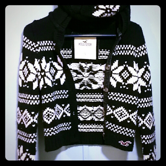 Hollister thick button up sweater/cardigan w/ hood