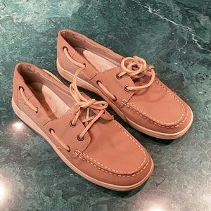 Boat shoes, knock off sperrys