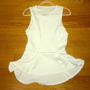 (ACCEPTING ALL OFFERS!) Forever21 White Peplum Top
