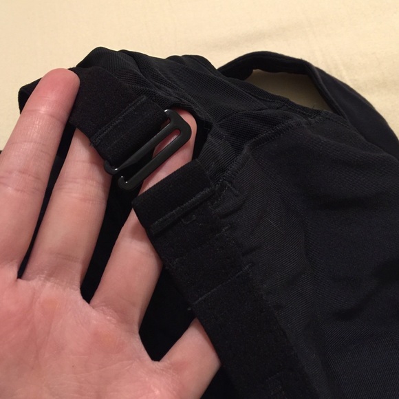 Lucy▪️Perfect Core Halter Tank - Picture 4 of 4