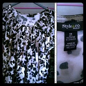 🐺 Animal Print flowy top 🐺