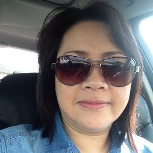 Meet your Posher, Helen