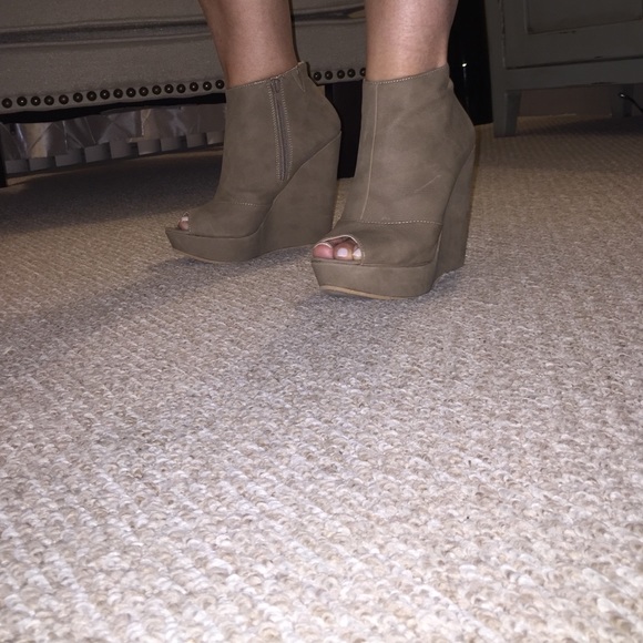 Chinese Laundry Shoes - ChineseLaundry wedge booties