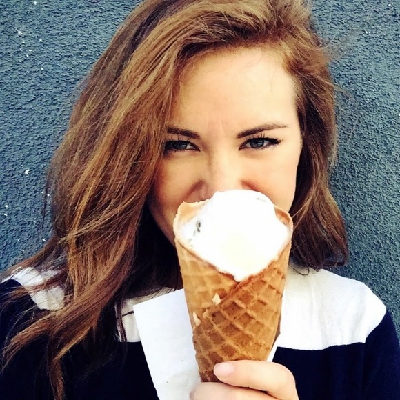 Meet your Posher, Claire