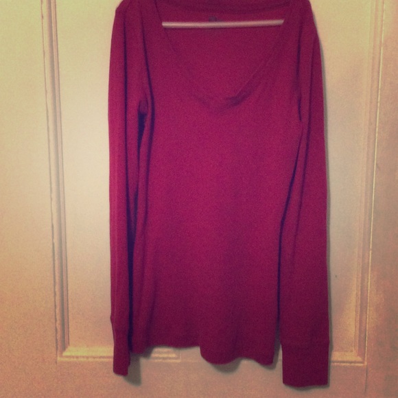 V-neck pink stretchy shirt - Picture 1 of 3