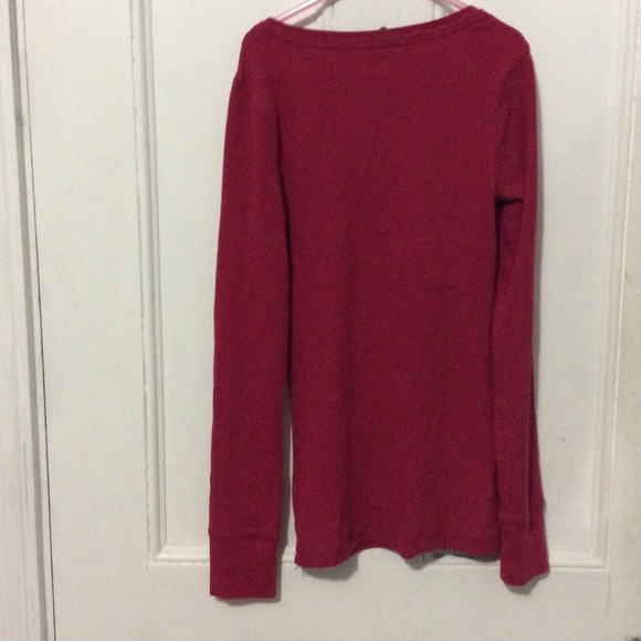 V-neck pink stretchy shirt - Picture 2 of 3