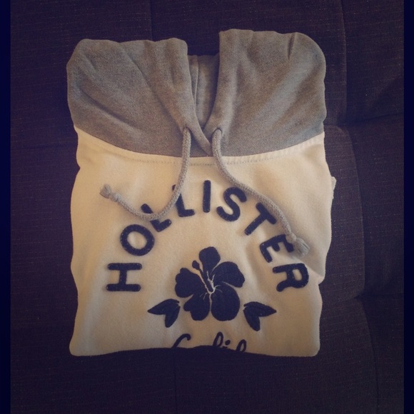 Hollister Tops - Hollister hoodie