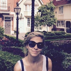 Meet your Posher, Lexi