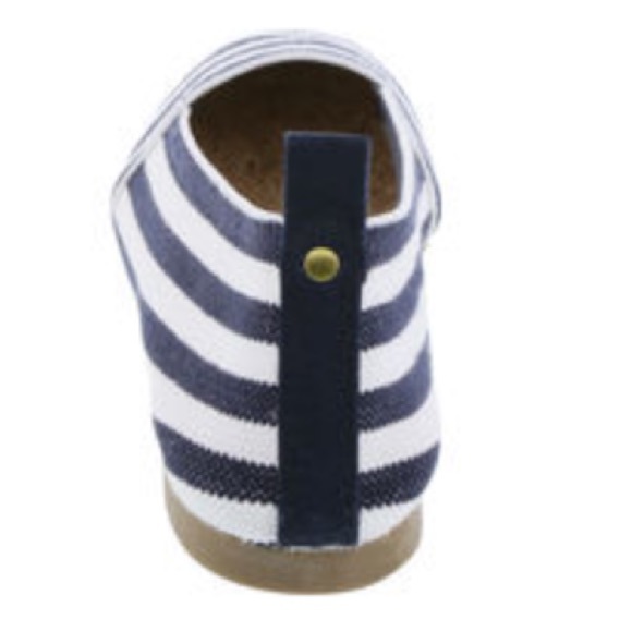American eagle Callie Stretch A-line Slip-On flat - Picture 4 of 4