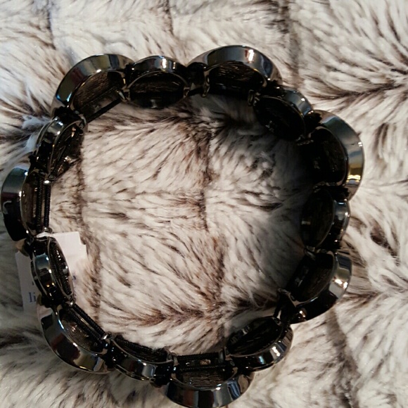 NWT Bracelet Gunmetal/Cream - Picture 2 of 4