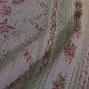 Meet your Posher, Camille