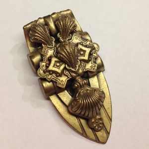 Vintage Gold Gothic Clip