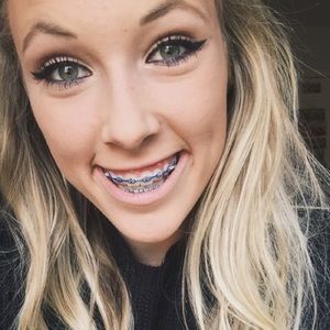 Meet your Posher, Ali