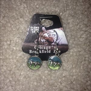 Glow in th me dark earrings