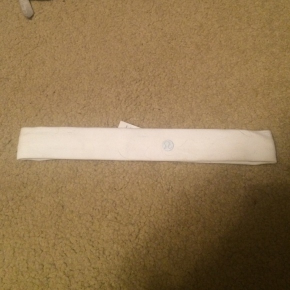 Brand new Lululemon headband