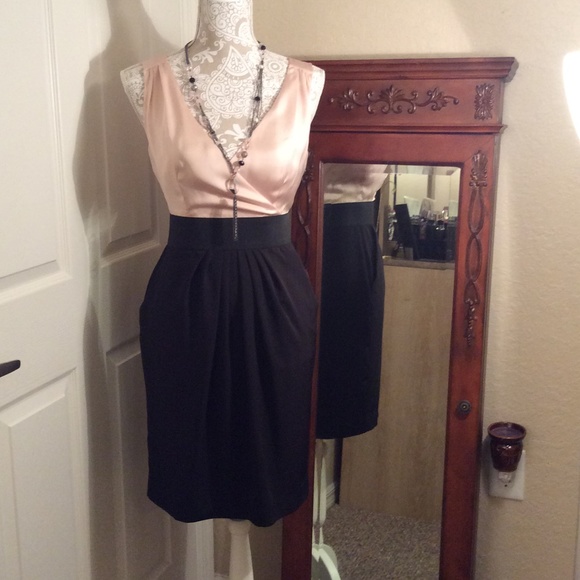 🎀Perfect Pale pink and black H&M midi dress🎀