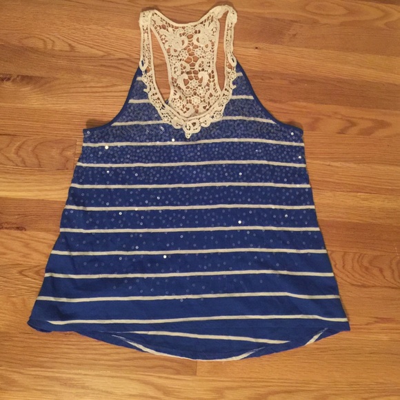 Express Top Sequin! Very Cute!
