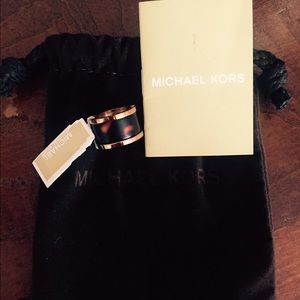 Michael kors rose gol tortoise ring