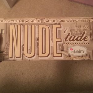 The Balm Nude Tude Palette