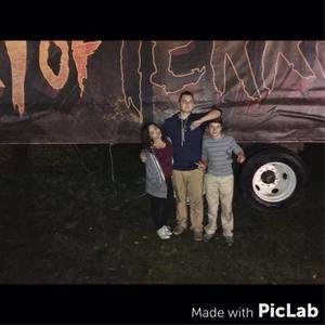 Meet your Posher, Julia