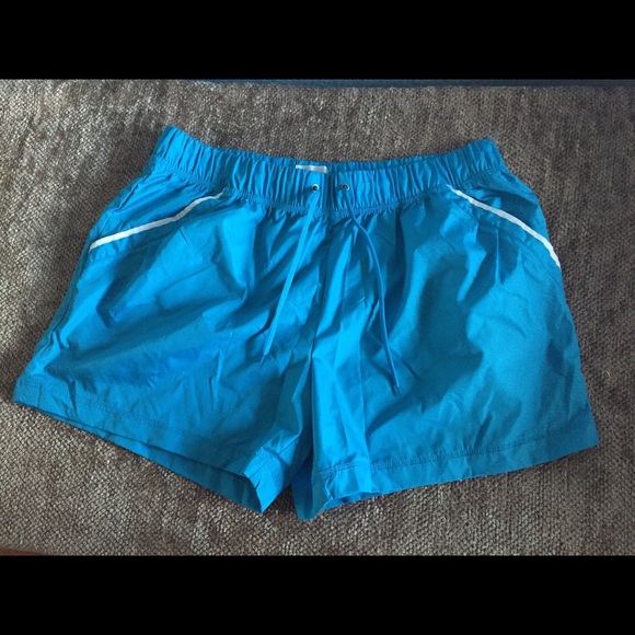 NWOT Board shorts blue size medium 8-10